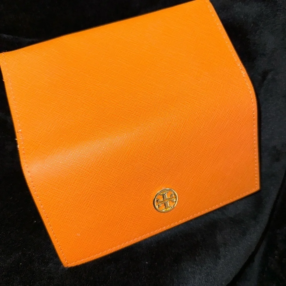 Tory Burch tory burch